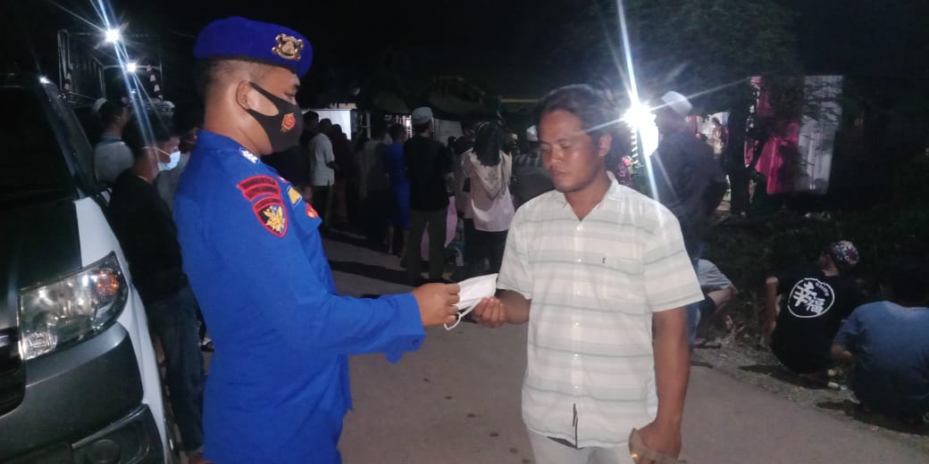 Sambang Desa Sat Polairud Polres Tanah Laut Ingatkan Prokes