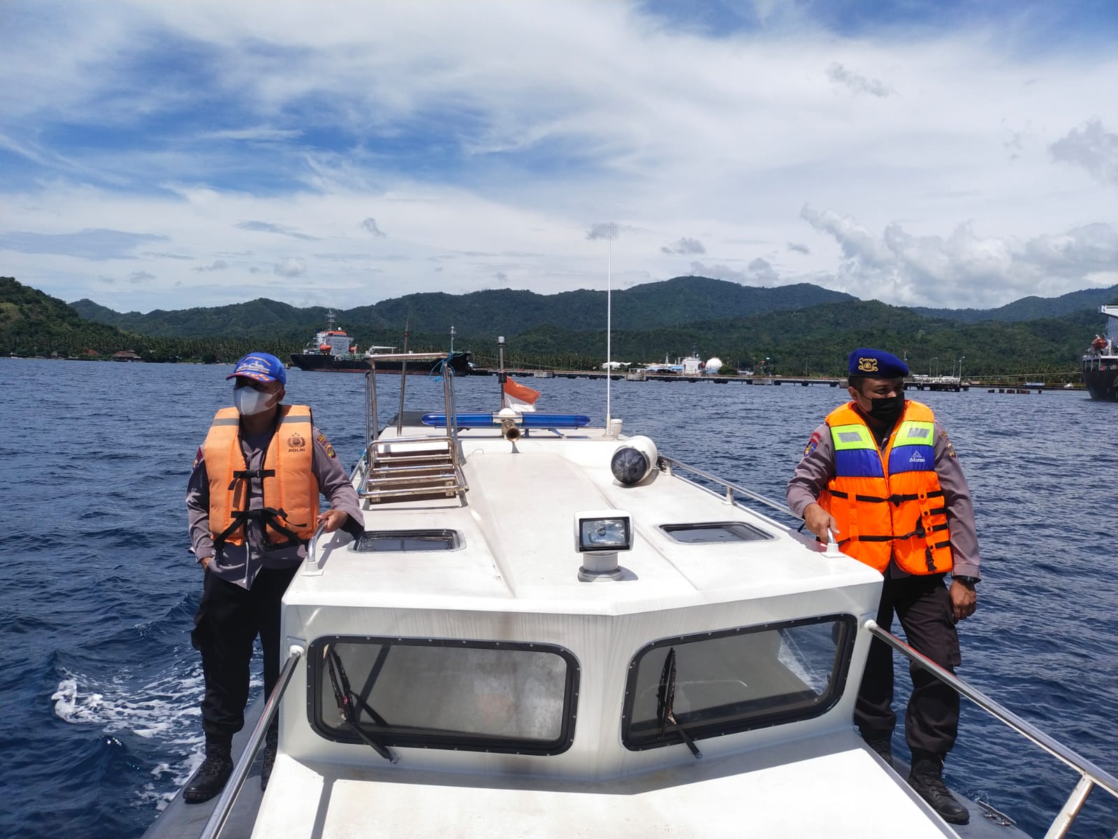 Unit Patroli Sat Polairud Polres Karangasem Pantau Aktivitas Perairan dan Alur Pelayaran Selatan Karangasem