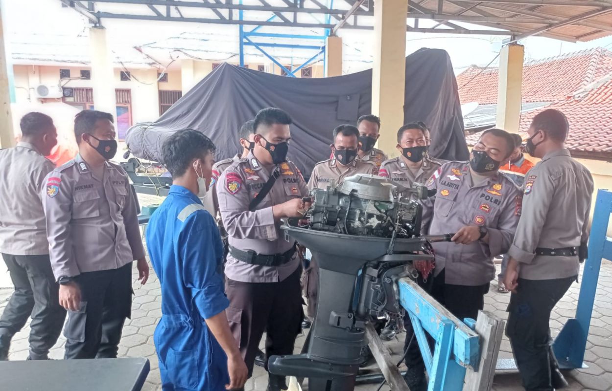 Ditpolairud Polda Banten Lakukan Pelatihan Pemeliharaan dan Perawatan Mesin Kapal Bagi Personel