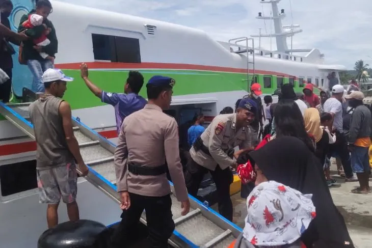 Polairud gelar patroli pastikan keamanan di perairan Maluku