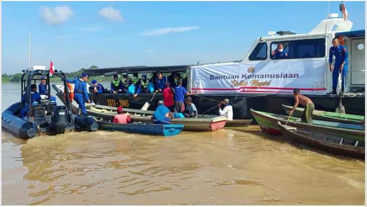 Peduli Kemanusiaan, Dirpolairud Polda Jambi Salurkan 100 Paket Sembako