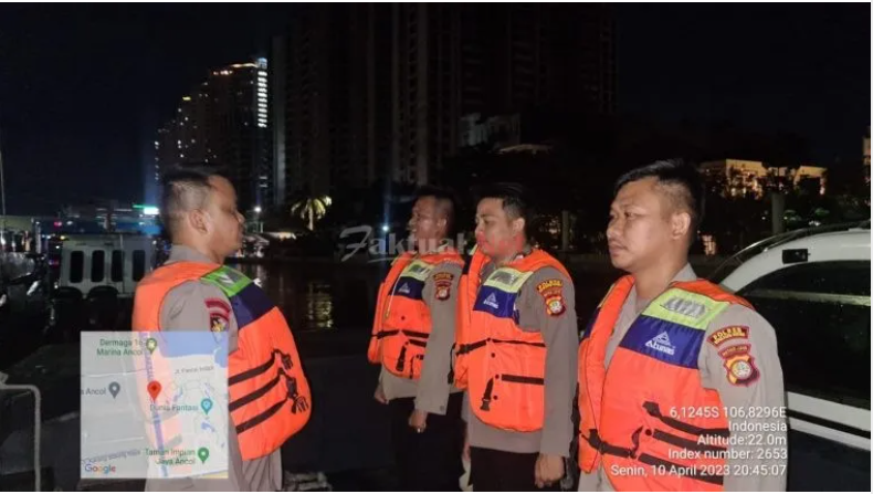 Patroli Polairud Polres Kepulauan Seribu Jaga Laut Malam Tetap Aman