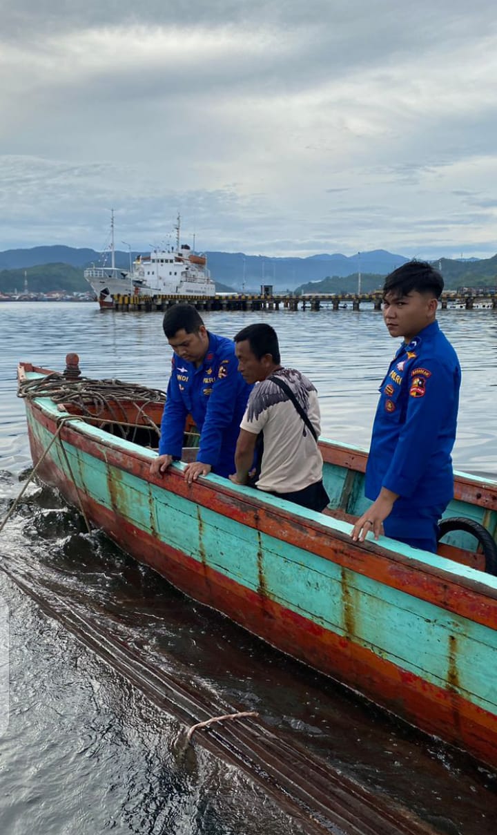 “Ditpolair Korpolairud Baharkam Polri Bekuk Pengangkut Kayu Ilegal”