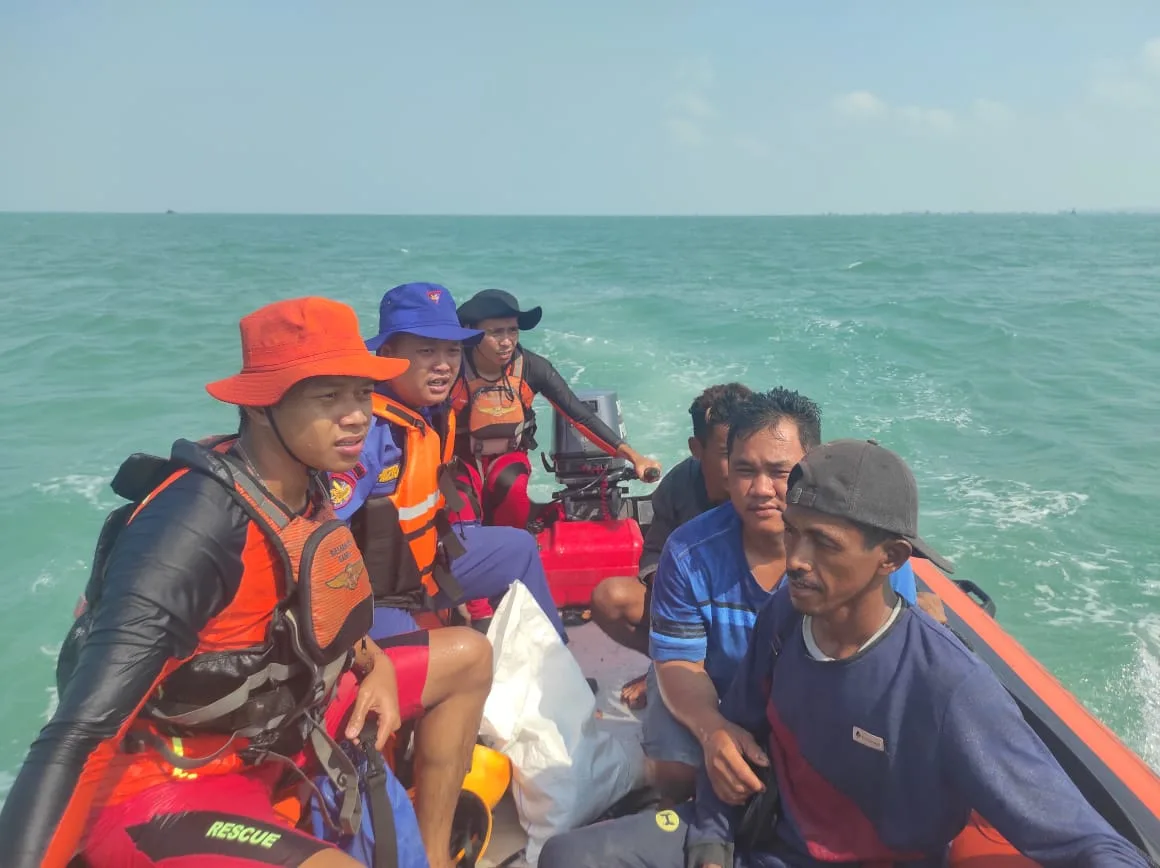 Ditemukan Nelayan Sungsang, Begini Cara 3 Sekawan Bertahan Hidup di Laut