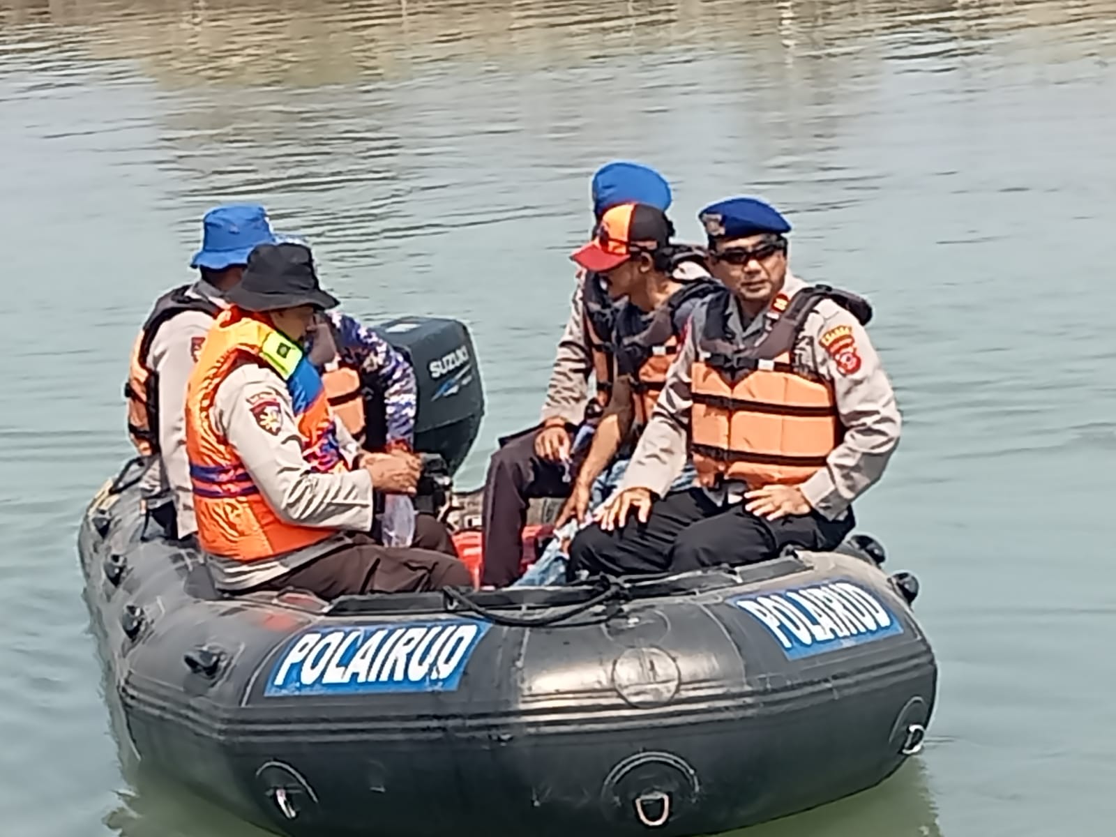 Satpolairud Polres Indramayu Gelar Patroli Keselamatan di Perairan Wisata Pantai