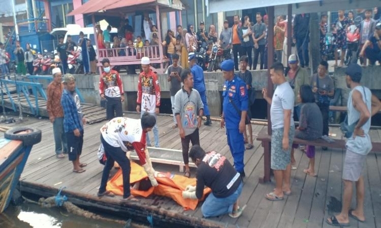 Mayat tanpa Identitas Ditemukan Mengapung di Pelabuhan Mentaya Sampit
