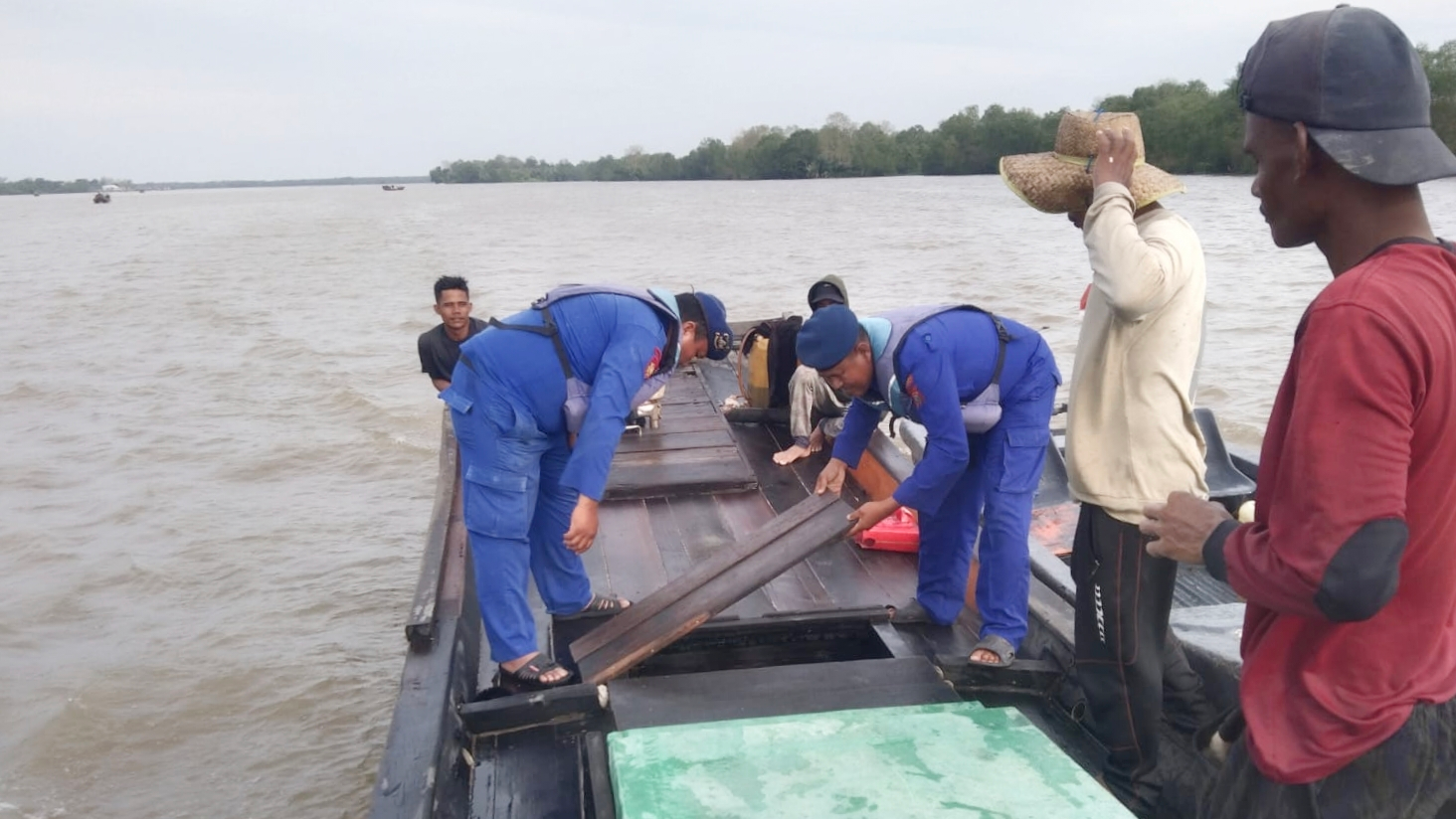 Cegah Penyelundupan, Sat Polairud Polres Tanjung Balai Patroli dan Himbau Nelayan