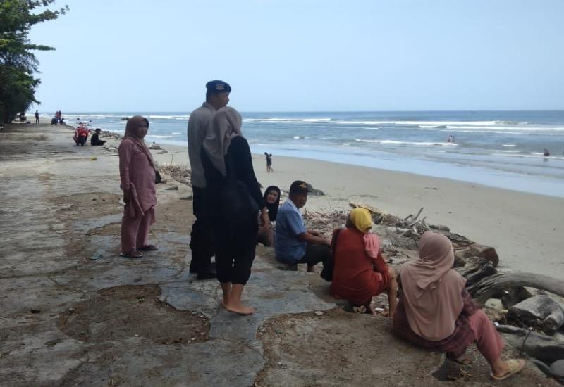 Sat Polairud Polres BS Patroli ke Wisata Pantai Pasar Bawah Manna Bengkulu Selatan Wujudkan Kamtibmas Kondusif