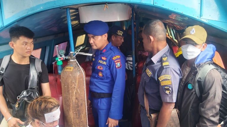 Menimalisir Gangguan Kamtibmas Sat Polairud Polres Tanjung Balai Monitoring di Pelabuhan Tangkahan Atap