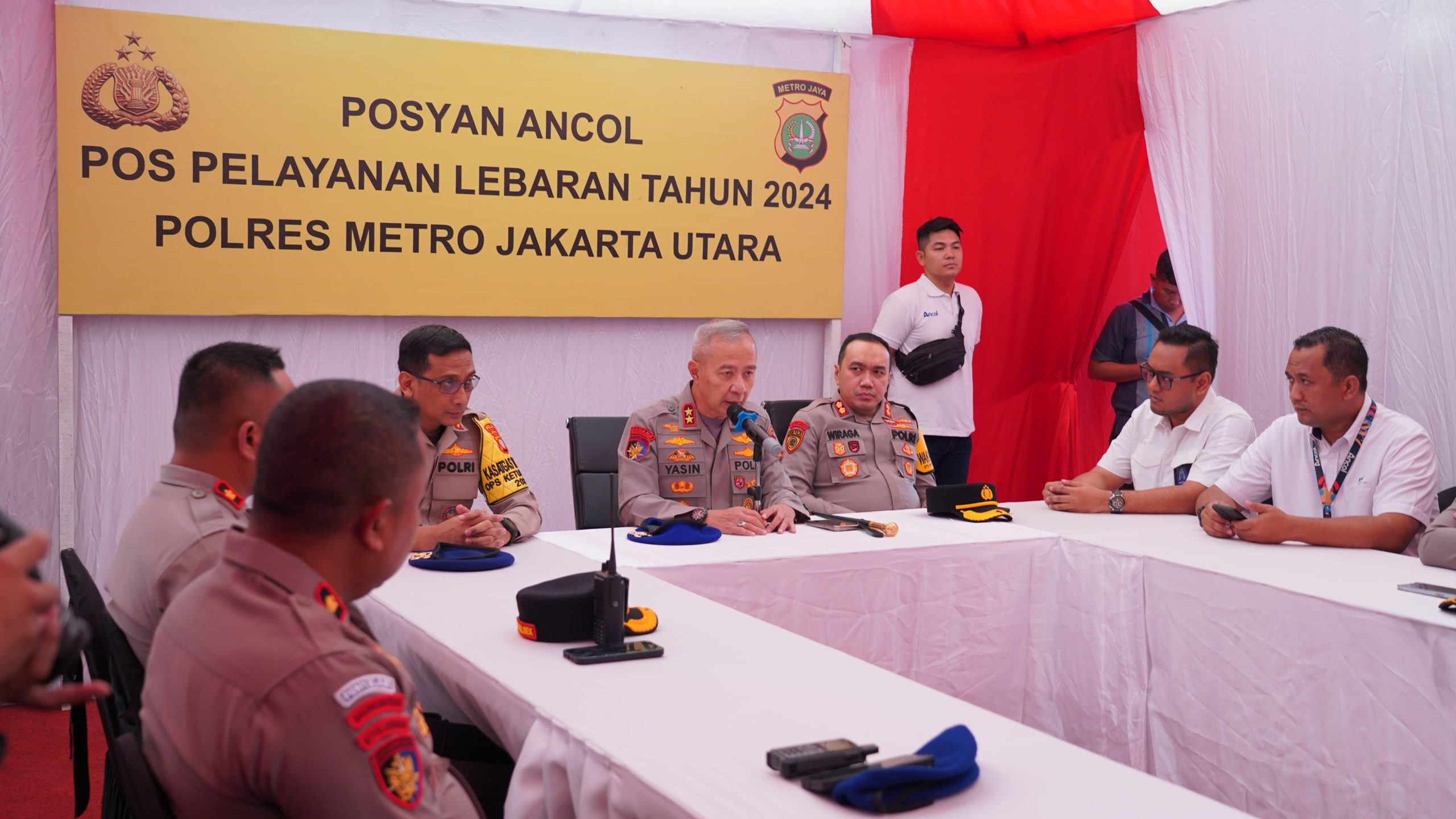 Cek Pengamanan Posko Ops Ketupat 2024 , Kakorpolairud Baharkam Polri Pastikan pengamanan Pantai Ancol dan Bandara Soetta.