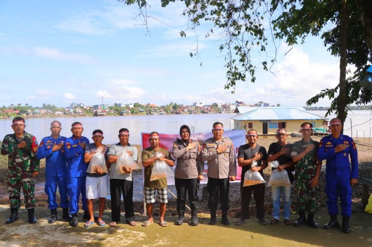 Sambut Hari Bhayangkara, Polres Sintang Gelar Penaman Pohon dan Program Mendukung Ketahanan Pangan