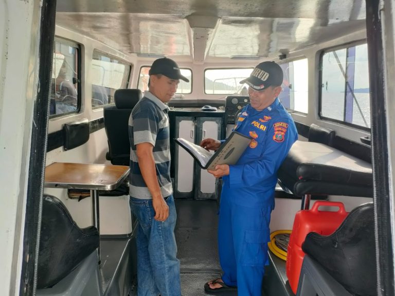 Polres Sibolga Patroli Dialogis Di Perairan Sibolga