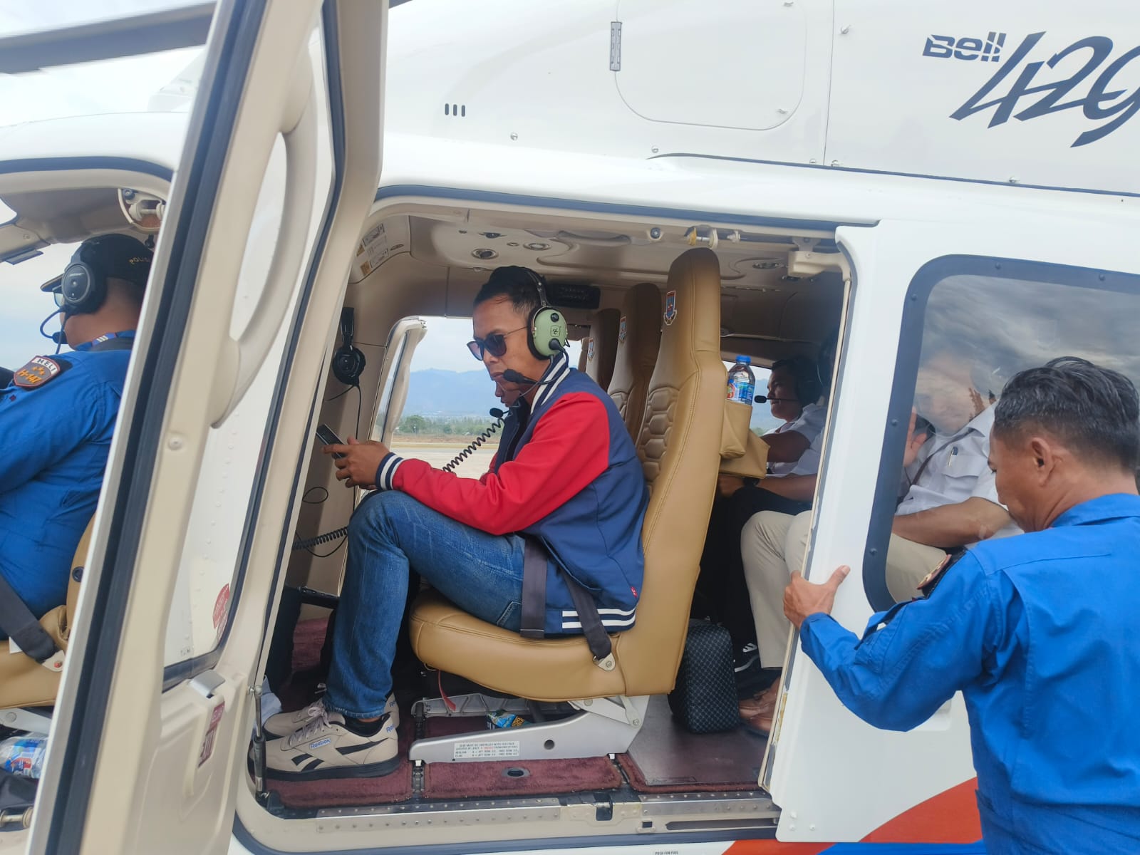 “Helikopter Polri Dukung Kunjungan Kerja Kementerian P2MI ke Sulawesi Tengah”