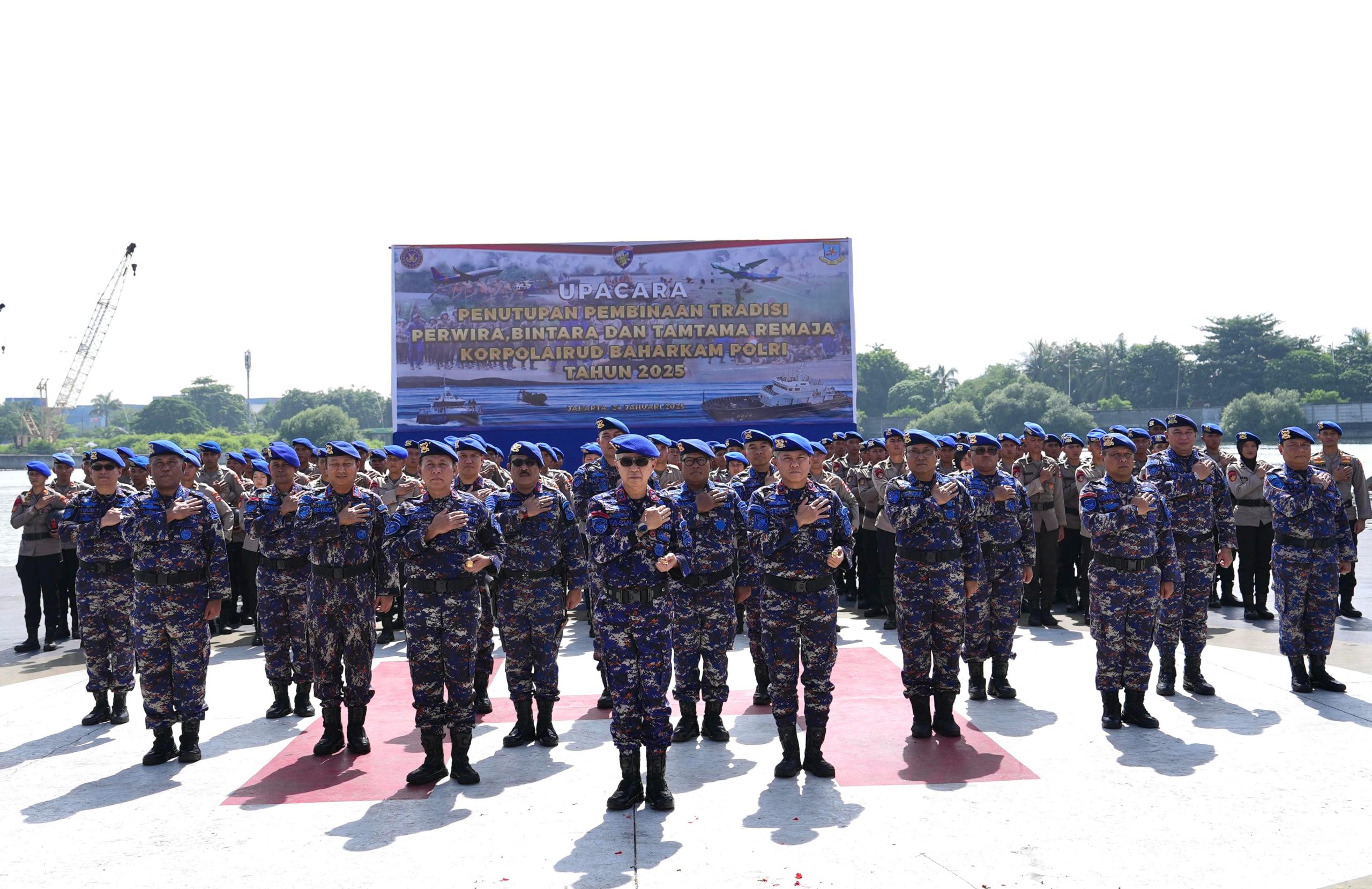 “Kakorpolairud Baharkam Polri Pimpin Upacara Penutupan Pembinaan Tradisi Perwira, Bintara, dan Tamtama Remaja Korpolairud Baharkam Polri T.A. 2025”
