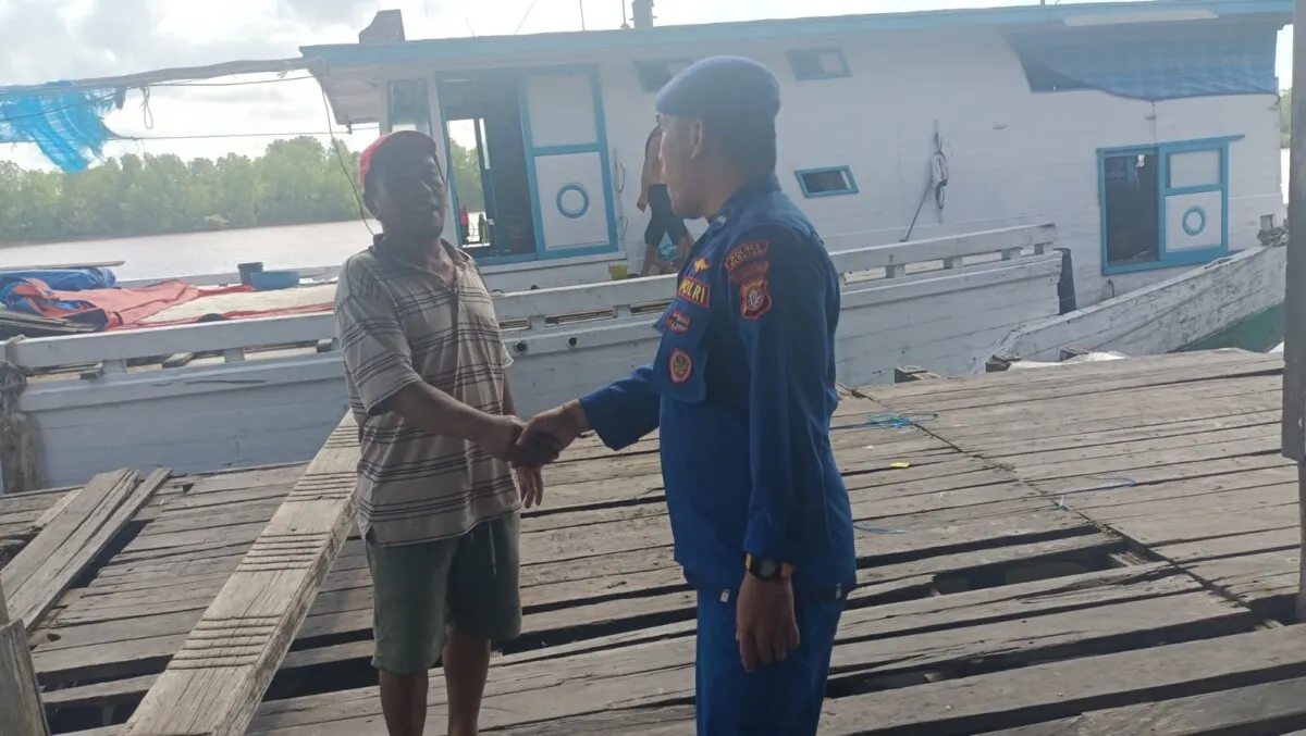 Sat Polairud Polres Seruyan Gelar Giat Sambang Warga dan Sampaikan Pesan Kamtibmas