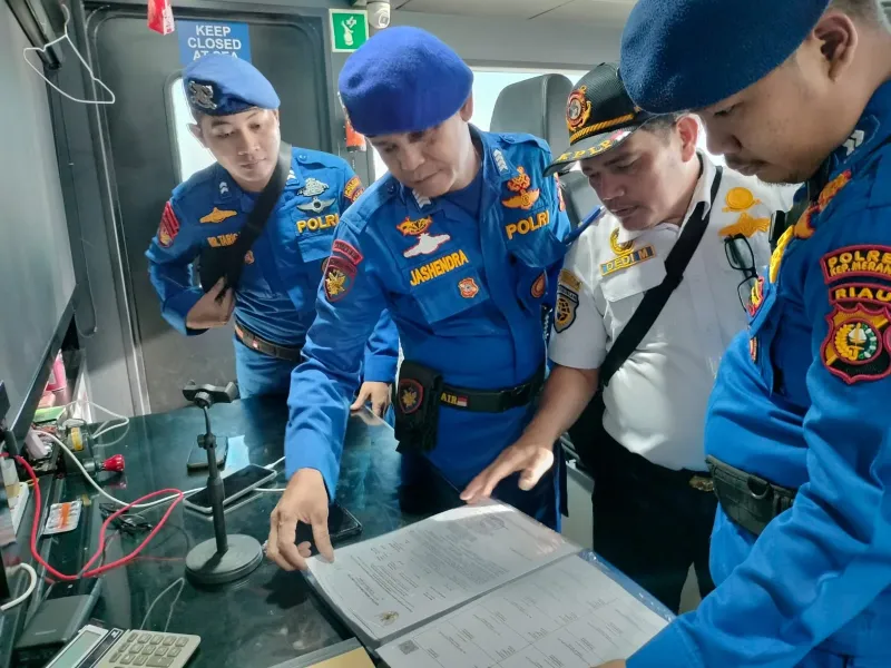 Sat Polairud & KSOP IV Selatpanjang Cek Kapal Mudik