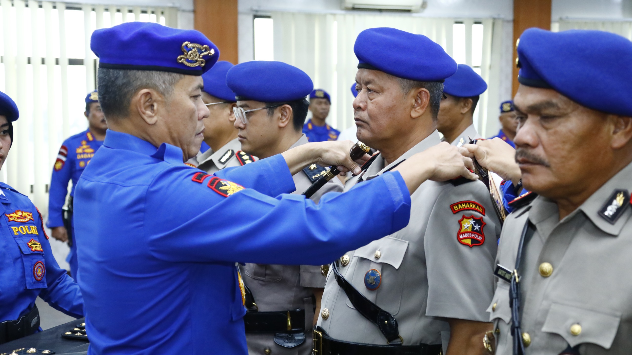 Dirpolair Korpolairud Baharkam Polri Pimpin Sertijab Komandan Kapal Polisi Ditpolair Korpolairud Baharkam Polri