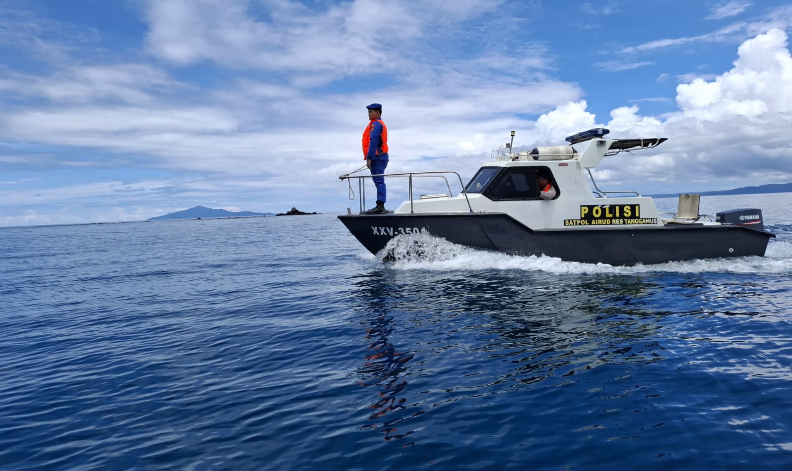 Sat Polairud Polres Tanggamus Gelar Patroli Perairan dalam Operasi Ketupat Krakatau 2025