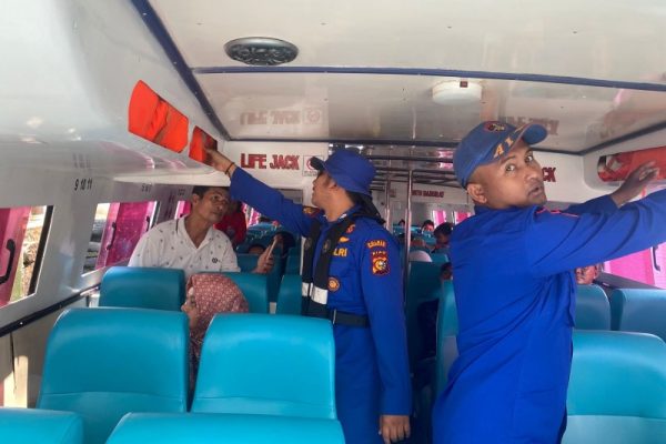 Sat Polairud Polres Inhil Lakukan Pengamanan Keberangkatan Kapal, Antisipasi Gangguan Kamtibmas dan Laka Laut