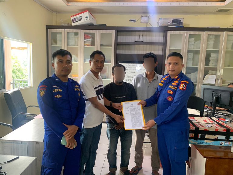 KP. BANGAU–5006 BERHASIL MENGAMANKAN SPEED BOAT PMI ILEGAL DAN GAGALKAN PENYELUNDUPAN MANUSIA DI PERAIRAN RUPAT, BENGKALIS