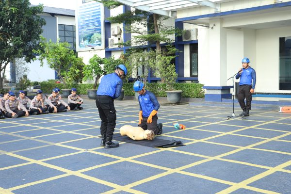 KORPOLAIRUD GELAR PELATIHAN PPGD USAI APEL PAGI, WUJUDKAN SEMANGAT POLISI PENOLONG