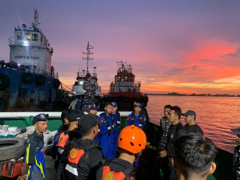 KORBAN TENGGELAM DI SUNGAI BARITO BERHASIL DITEMUKAN TIM SAR GABUNGAN